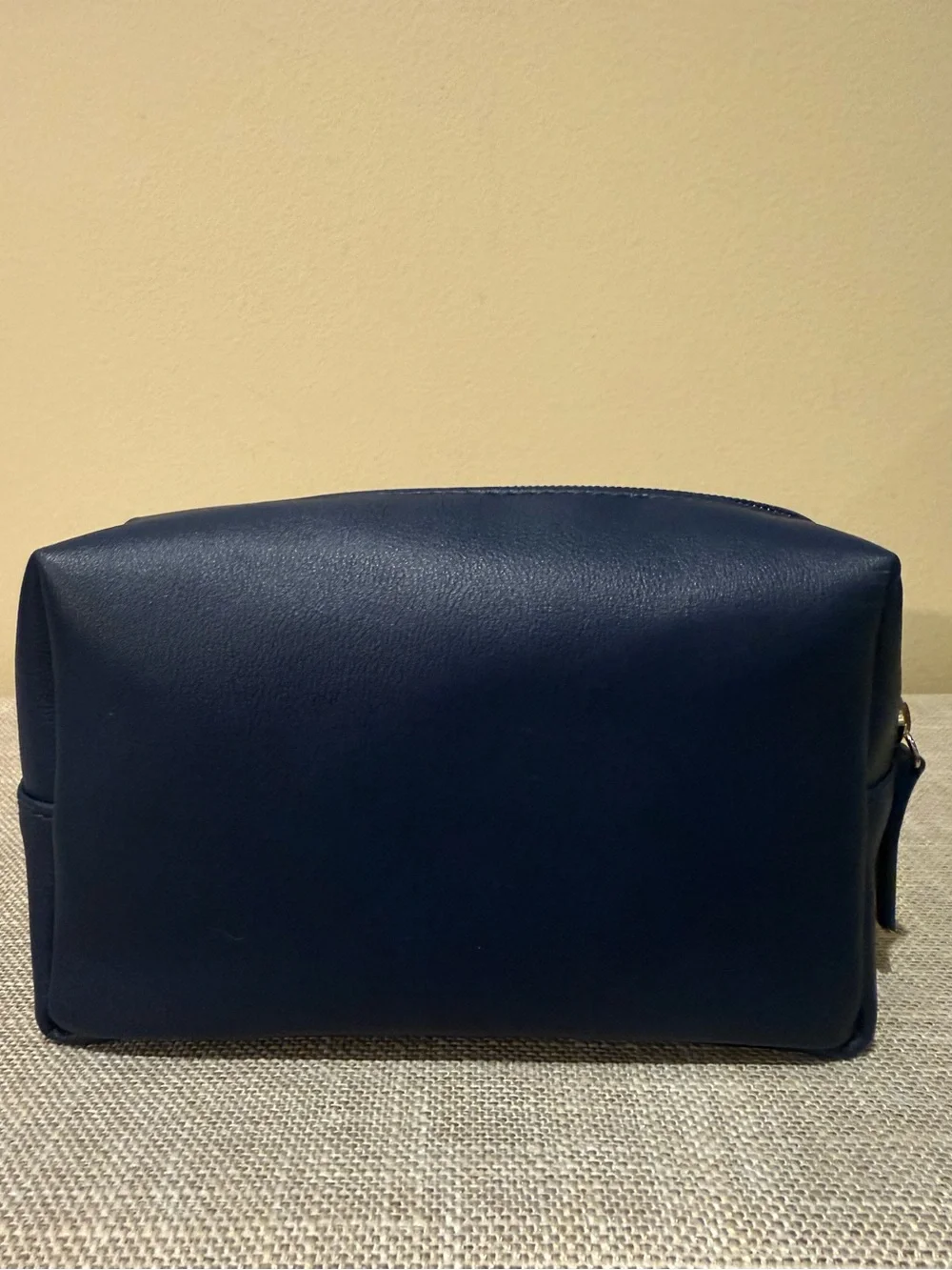 United Airlines 100 Years Commemorative Amenity Kit Navy Case Pen Skincare